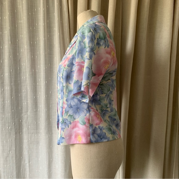 ALIA VINTAGE PASTEL FLORAL BUTTON UP SHORT SLEEVED BLOUSE 8 - Picture 3 of 8